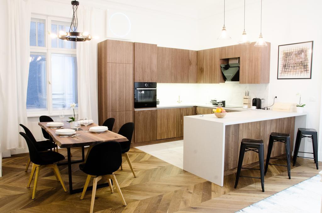 Luxury Apartment By Hi5 - Szervita Suite ブダペスト エクステリア 写真