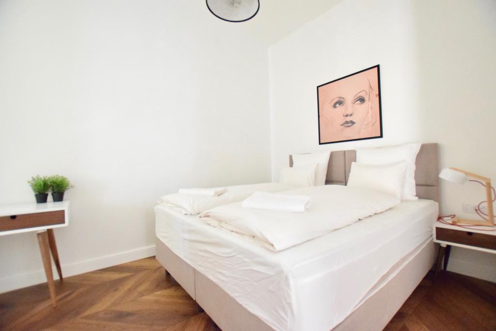 Luxury Apartment By Hi5 - Szervita Suite ブダペスト エクステリア 写真